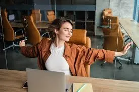 Eye rest pause away from monitor